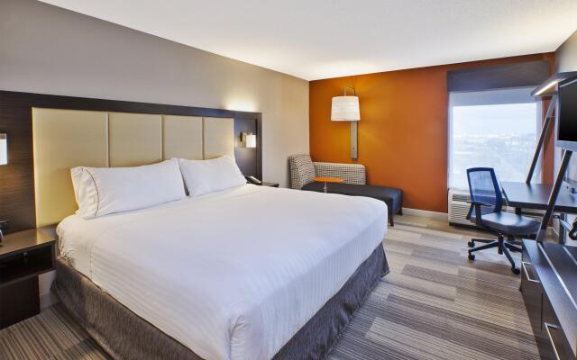 Holiday Inn Express Hotel & Suites Chicago-Midway Airport, an IHG Hotel