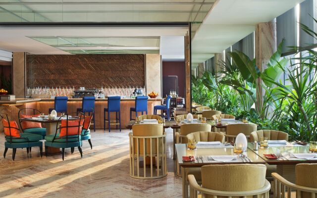 Keraton at The Plaza, The Unbound Collection by Hyatt