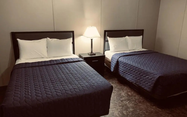 Monahans Country Inn