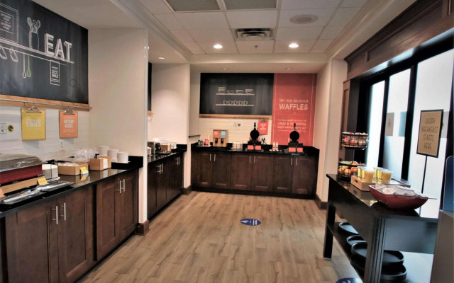 Hampton Inn & Suites Jacksonville - Beach Blvd/Mayo Clinic