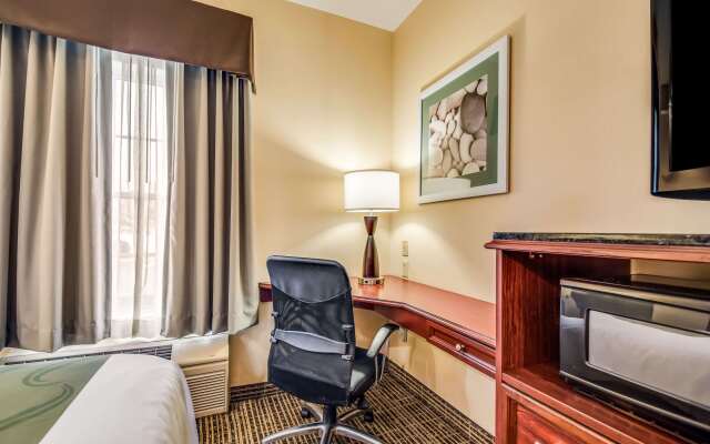 Quality Inn Oak Ridge