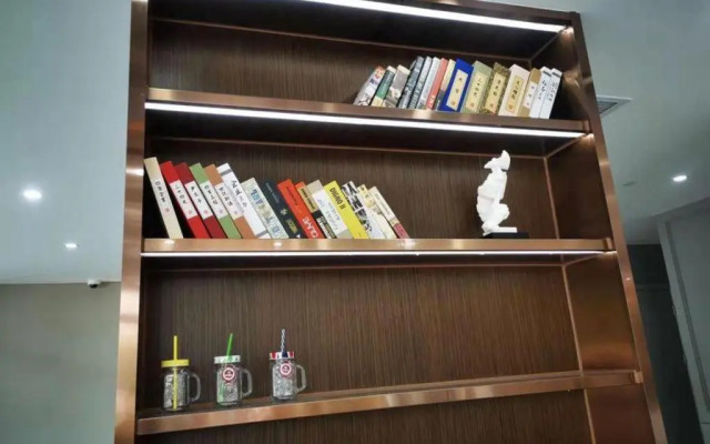 Magnotel (Shanghai Xinzhuang Industrial Zone Chunchun Road )