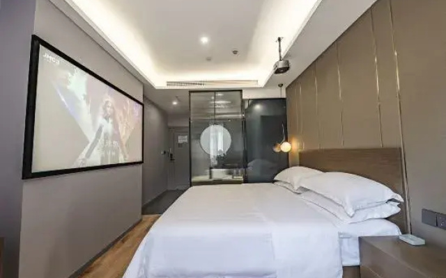 Crossing E-sports Hotel (Wenzhou Fortune Center Wendi Road)