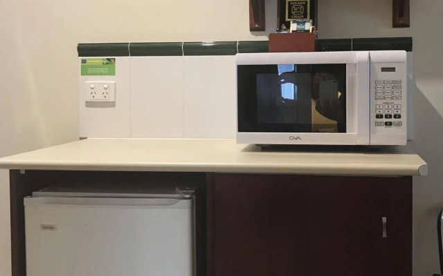 Endeavour Court Motor Inn