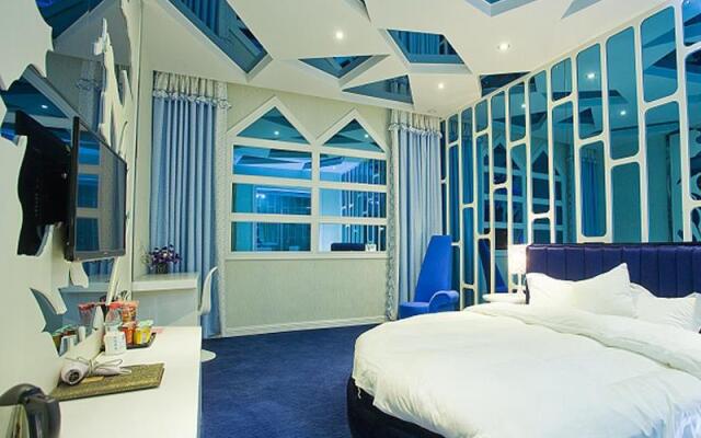Guiin Homing Hotel