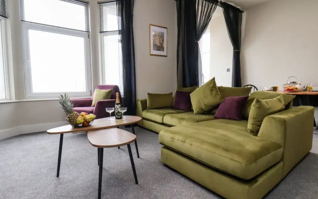 Apt 3 @ Hunter's Quay