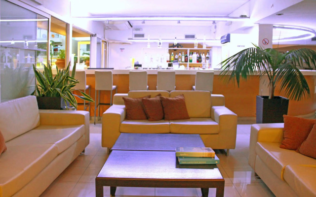 Michel Apartments