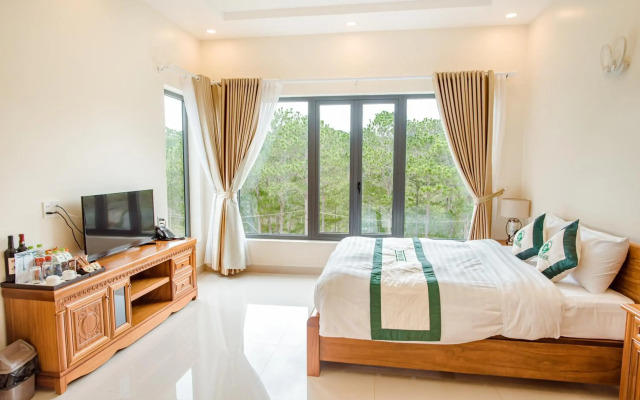 Thuy Hoang Nguyen Hotel Resort & Spa