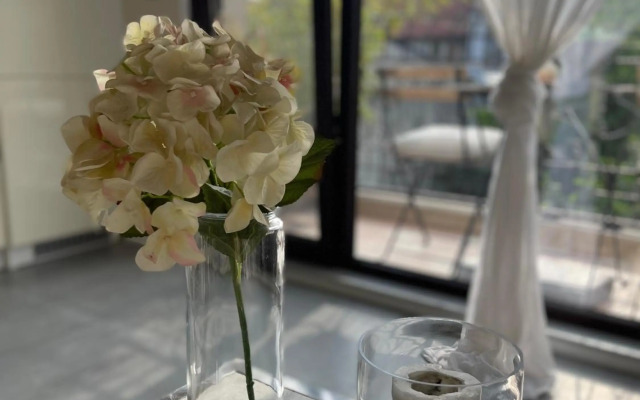 Luxury Central Apartment