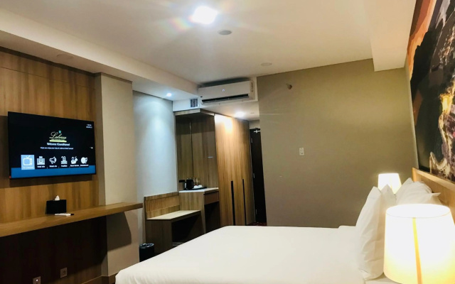 Labersa Hotel & Convention Center Samosir — 4-star hotel in Simarmata