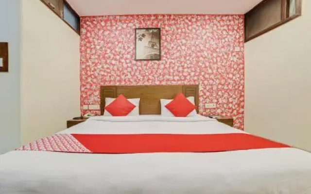 New Oxford Palace – Guest Rooms – Delhi