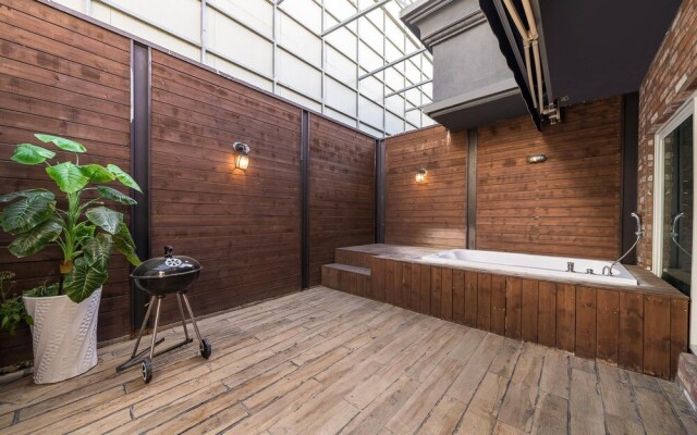 Busan Yonghodong Adena Hotel
