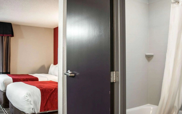 Comfort Suites Nashville Airport - BNA