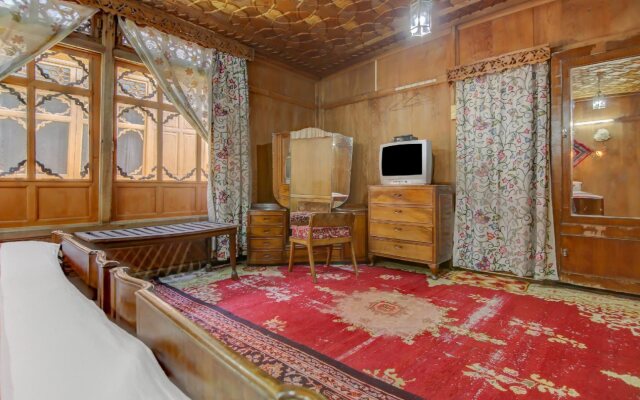 Hollywood Group Of Houseboats By OYO Rooms