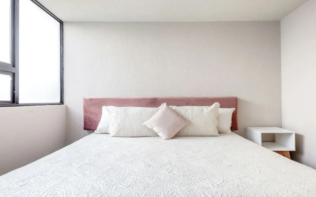 Stylish 2BR in Roma - Parking- Wifi- Sleeps 6