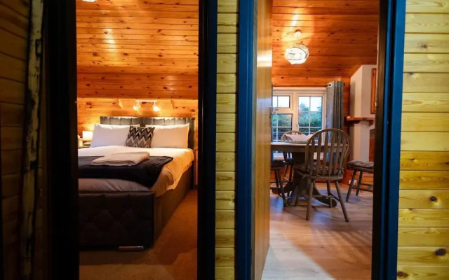 Cozy Log Cabin 346 - Rural Mid Wales