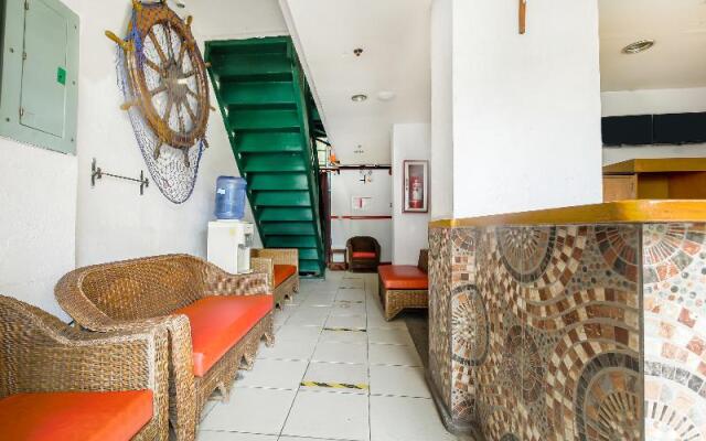 OYO 842 City Smiles Apartelle (Vaccinated Staff)