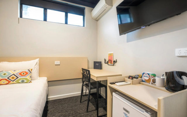 Nightcap at Chester Hill Hotel – Guest Rooms – Sydney
