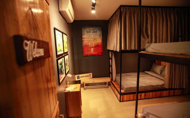 5D Upper Dorm Shared Room Hostel