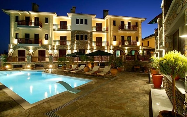 Maritsa's Hotel & Suites