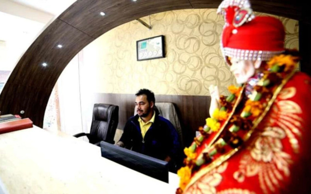 Hotel Raj Villa