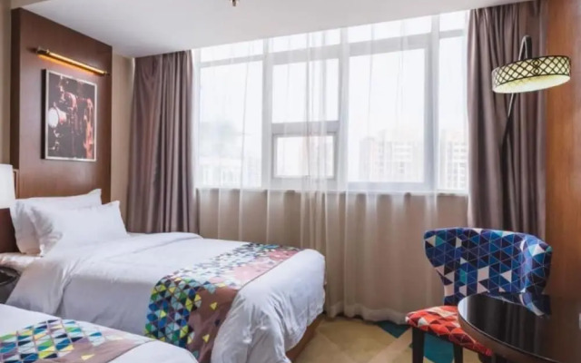 Vyluk J Hotel Guiyang Railway Station