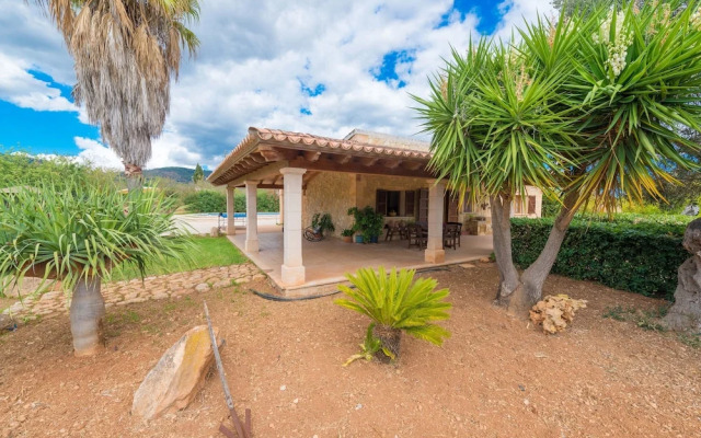 Can Dato in Inca With 2 Bedrooms and 2 Bathrooms