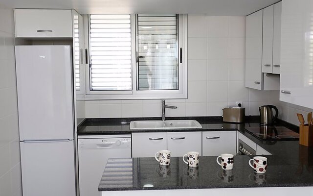 House Xaloc Lampolla