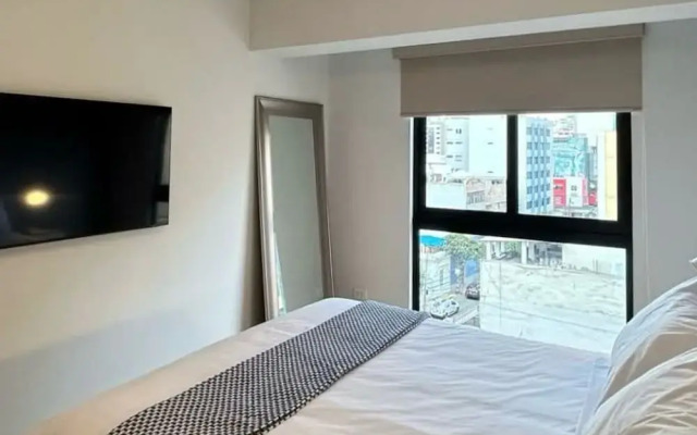 w Extraordinary 2BR w Balcony in Miraflores