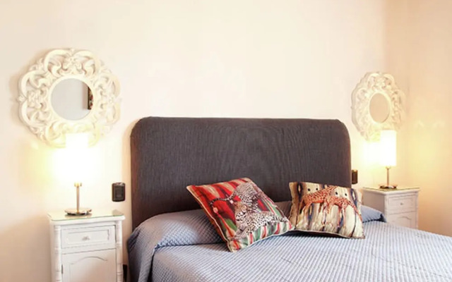 Belvilla by OYO Elegant Flat in Historic Villa