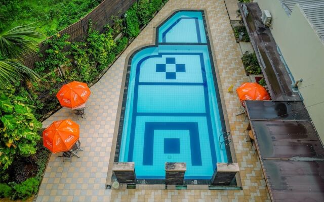 Nice and Comfort 2BR Metropark Condominium Apartment