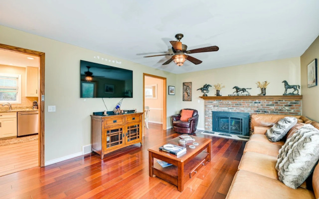 Saratoga Springs Home Near Skidmore College!
