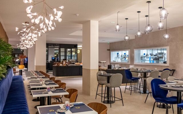 Golden Tulip Lyon Ouest Techlid Hotel & Spa