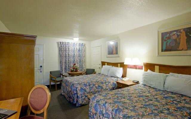 Blue Jay Inn and Suites