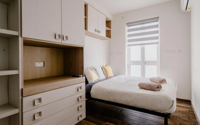 LA88 Bayview Apartment I