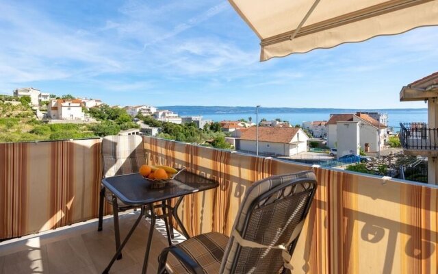 Coastal Comfort Apartment