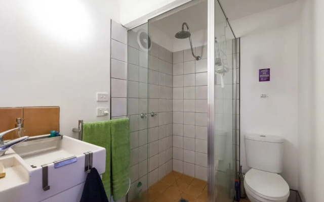 NOLA, 2BDR Windsor Apartment