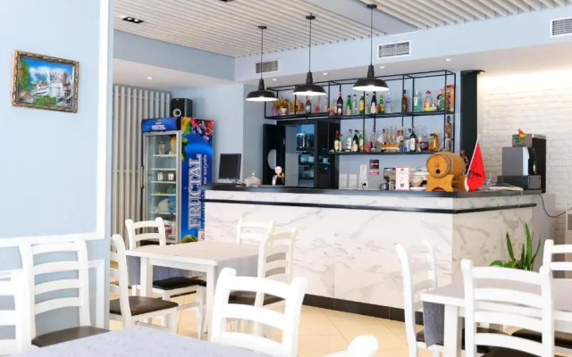 Hotel Alpha
