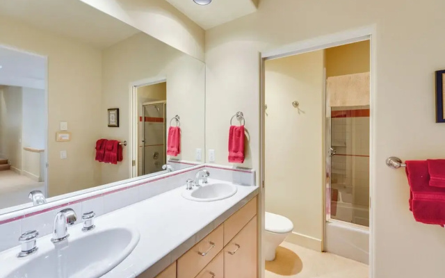 Expansive Sun Valley Home Close to Slopes!