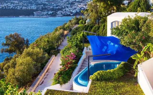 The White Collection - Villa Sun