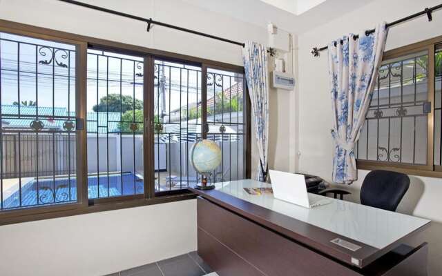 Pool Villa Tanzanite near Walking Street