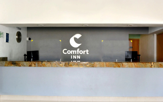 Comfort Inn Puerto Vallarta Golfside & Marina