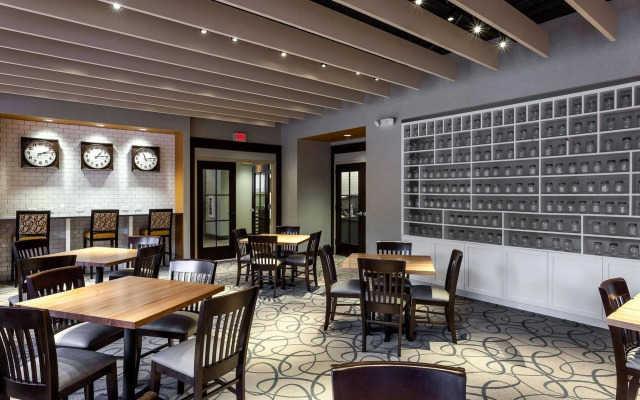 Holiday Inn Chicago North-Evanston by IHG