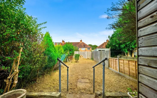 Cosy Three Bedroom Family Home With Garden
