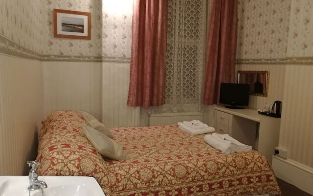 Overton Villa Hotel