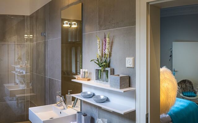 Blumeins - Das Refugium