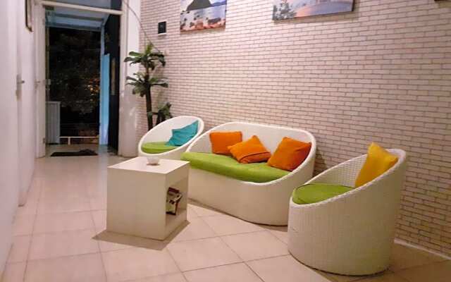 SPOT ON 2332 D'green Homestay