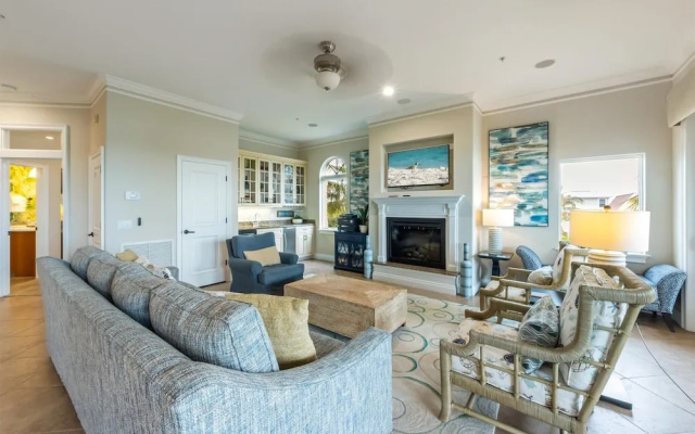 Holmes Beach Shoreline Suites