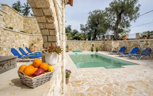 Ntina Pool House By Konnect