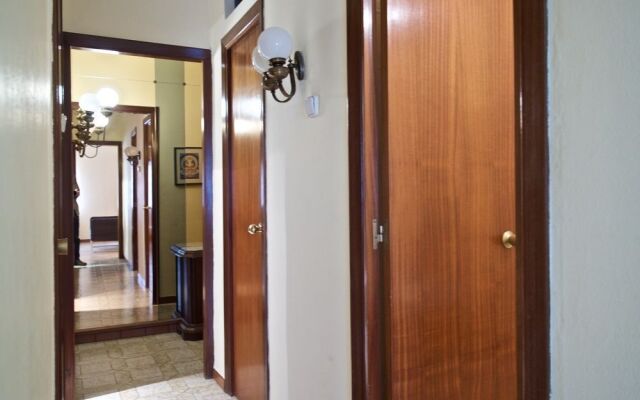 Parallel Apartment